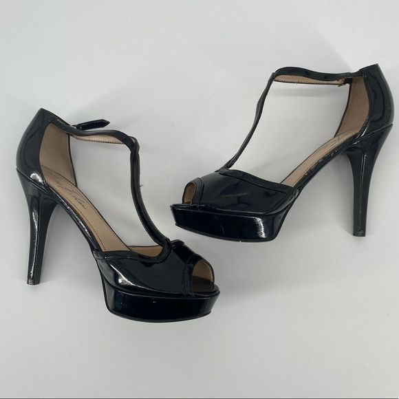 Marc Fisher Shoes - Black MARC FISHER t-strap peep toe stiletto heels 7.5 platform